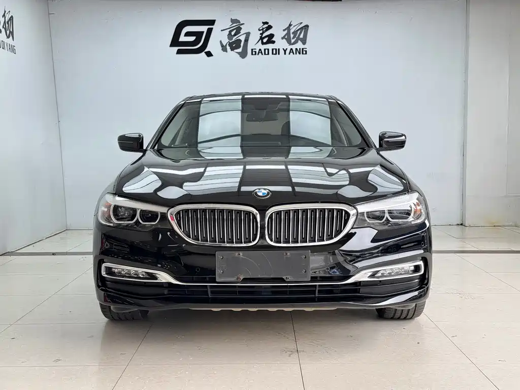 BMW 5 Series — фото 2