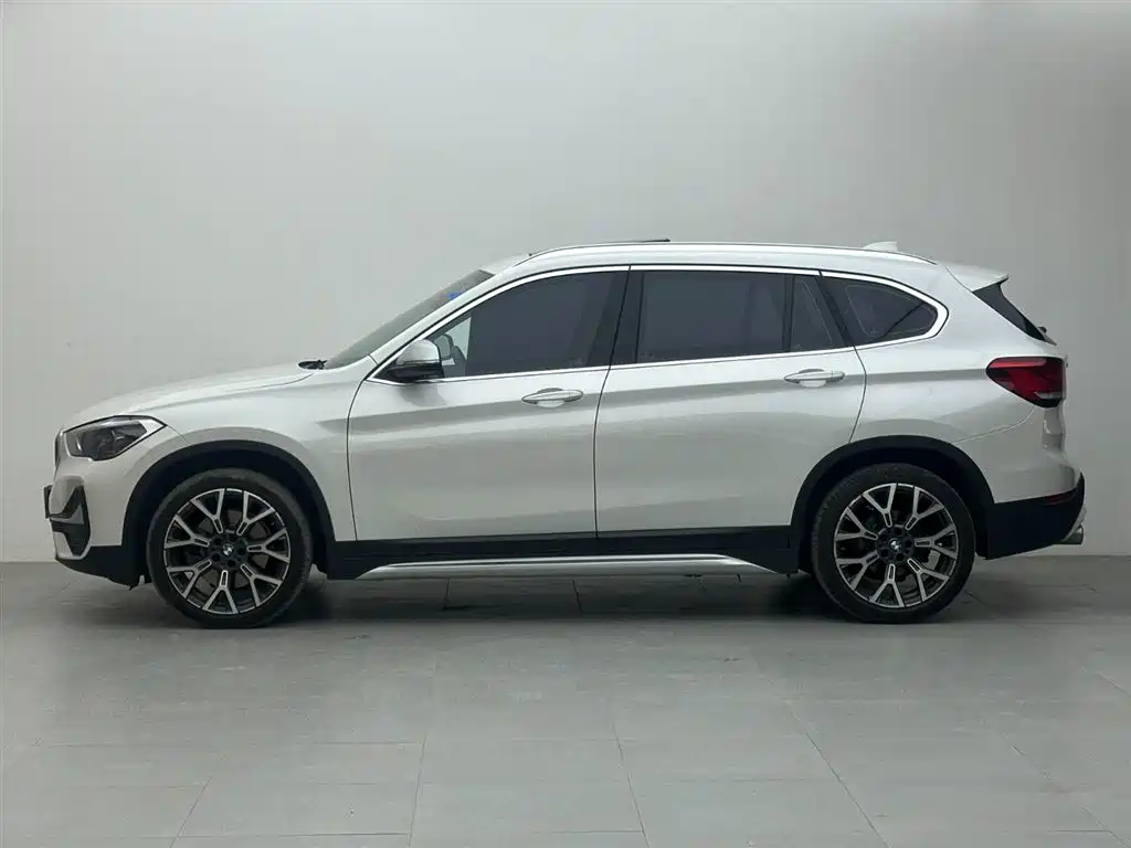 BMW X1 — фото 3