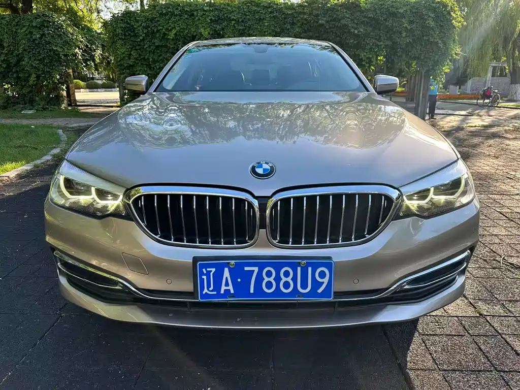 BMW 5 Series — фото 2