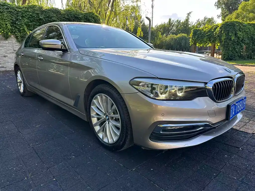BMW 5 Series — фото 3