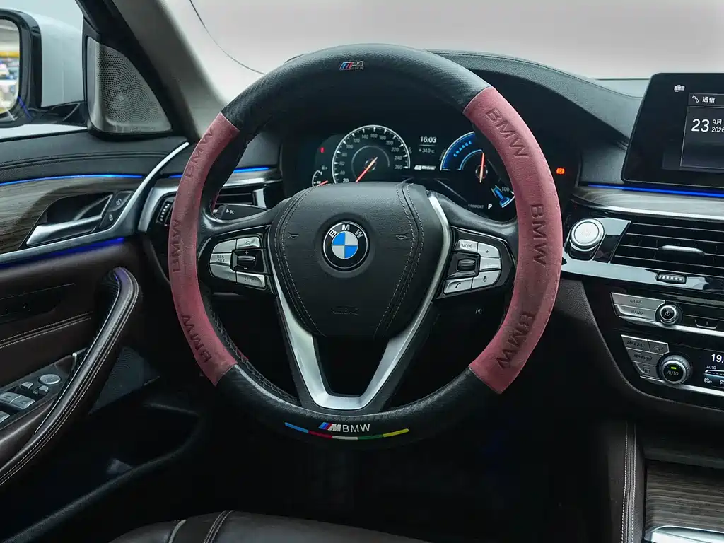 BMW 5 Series New Energy — фото 8