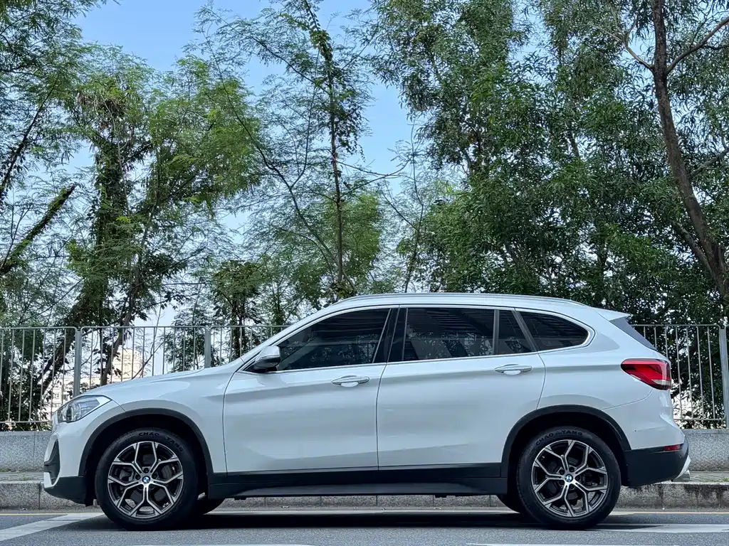 BMW X1 — фото 3