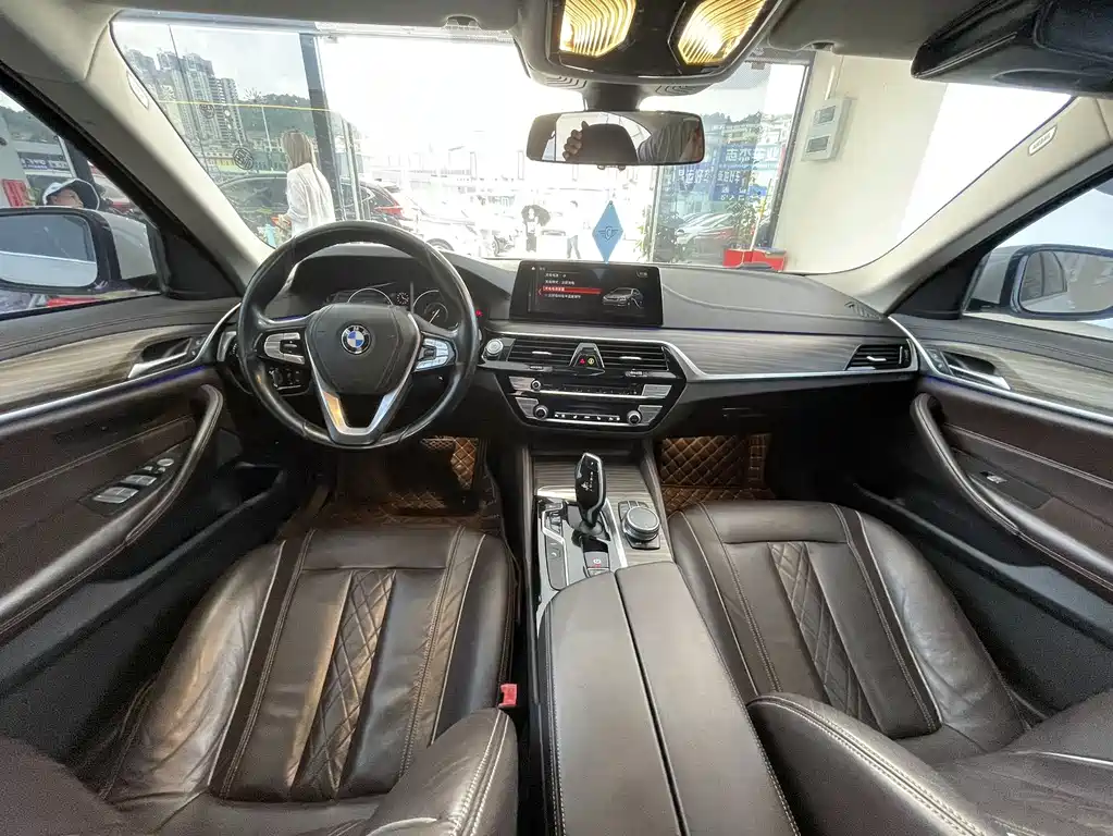 BMW 5 Series New Energy — фото 5
