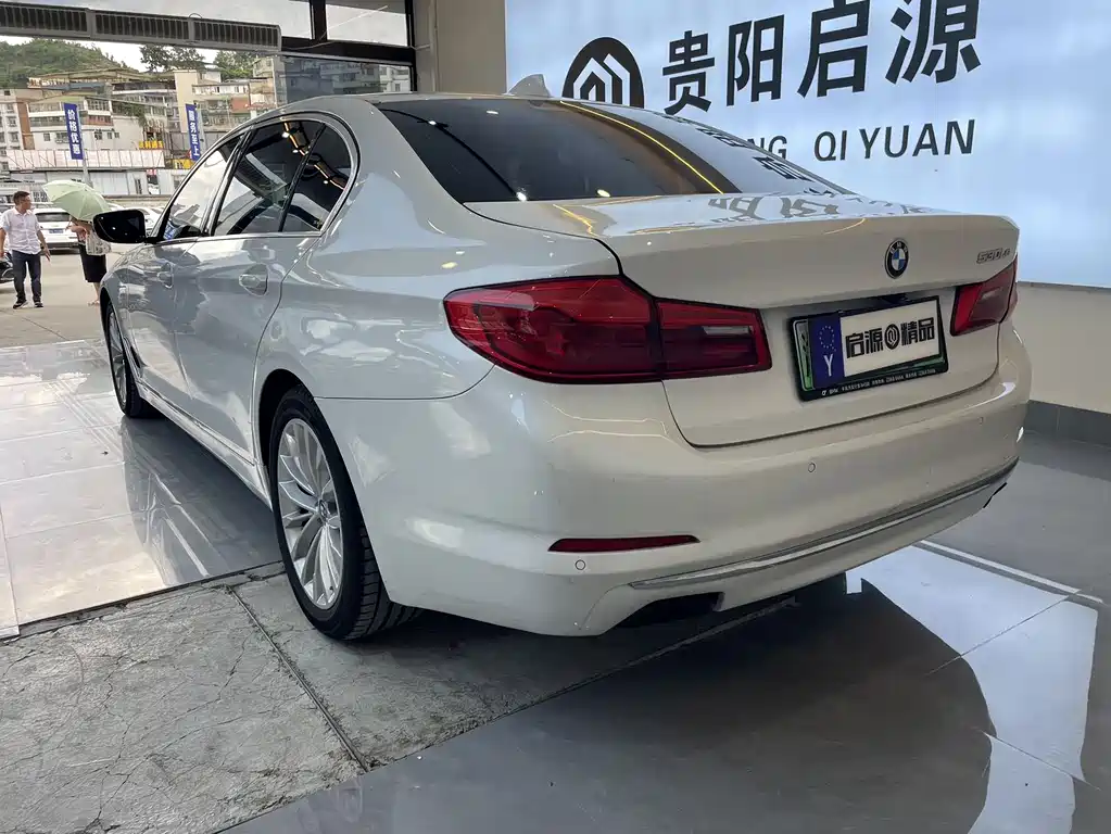 BMW 5 Series New Energy — фото 8