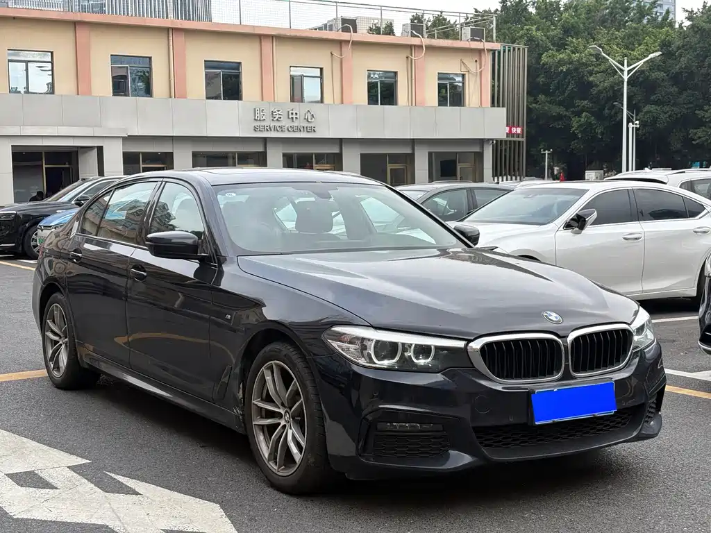 BMW 5 Series — фото 3