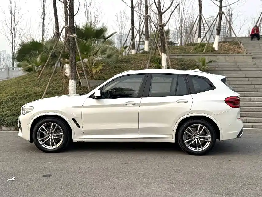 BMW X3 — фото 8