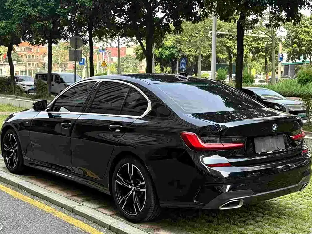 BMW 3 Series — фото 7