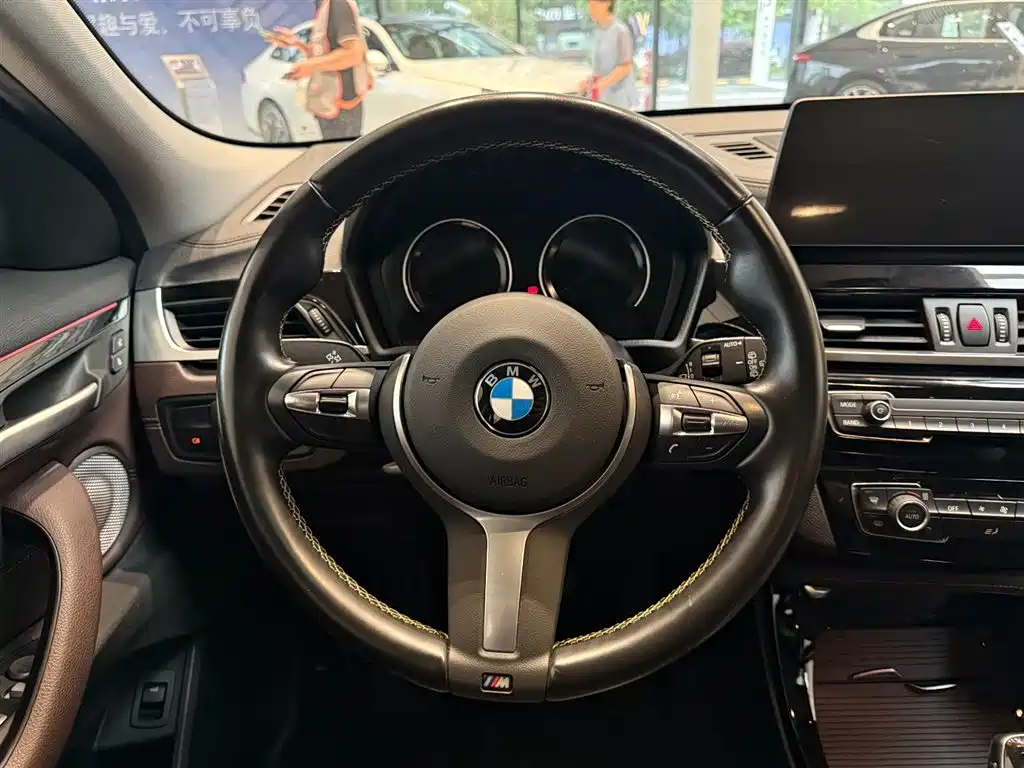 BMW X2 — фото 2