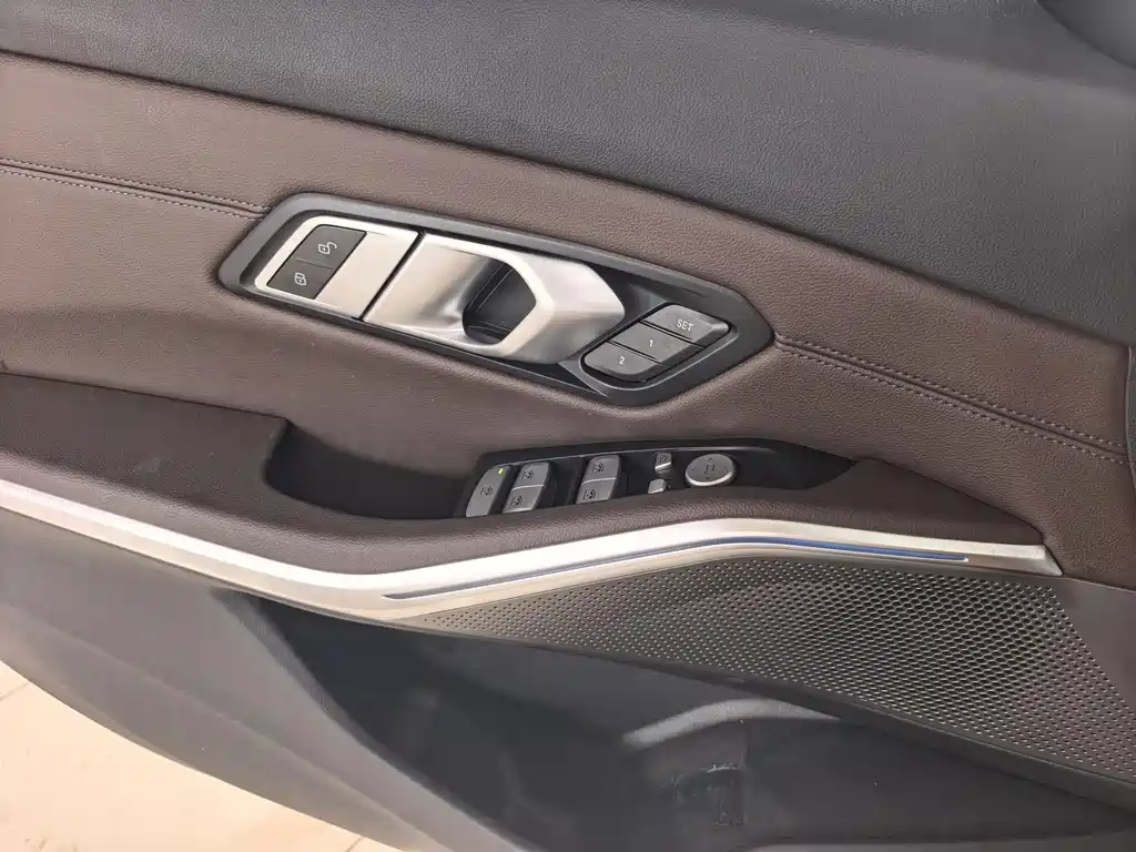 BMW i3 — фото 5