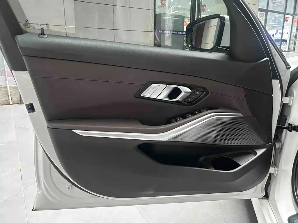 BMW 3 Series — фото 10