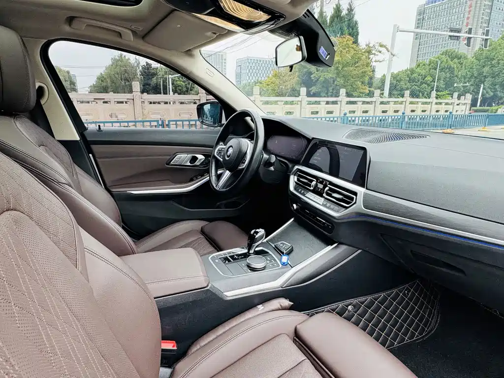 BMW 3 Series — фото 11