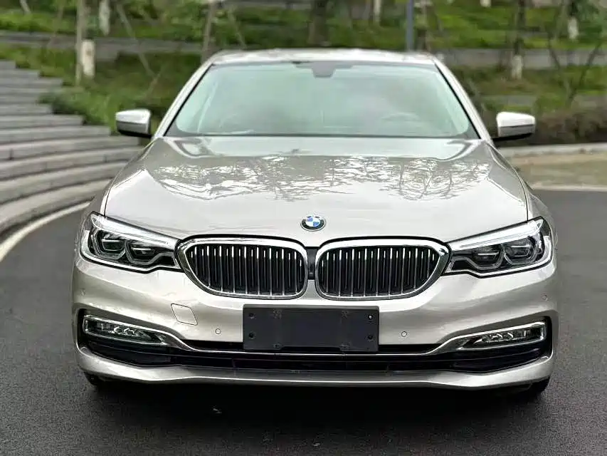 BMW 5 Series — фото 4