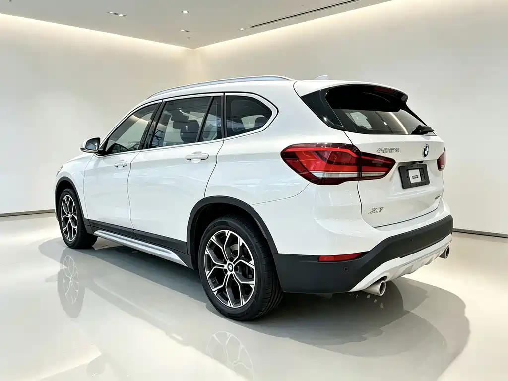 BMW X1 — фото 4