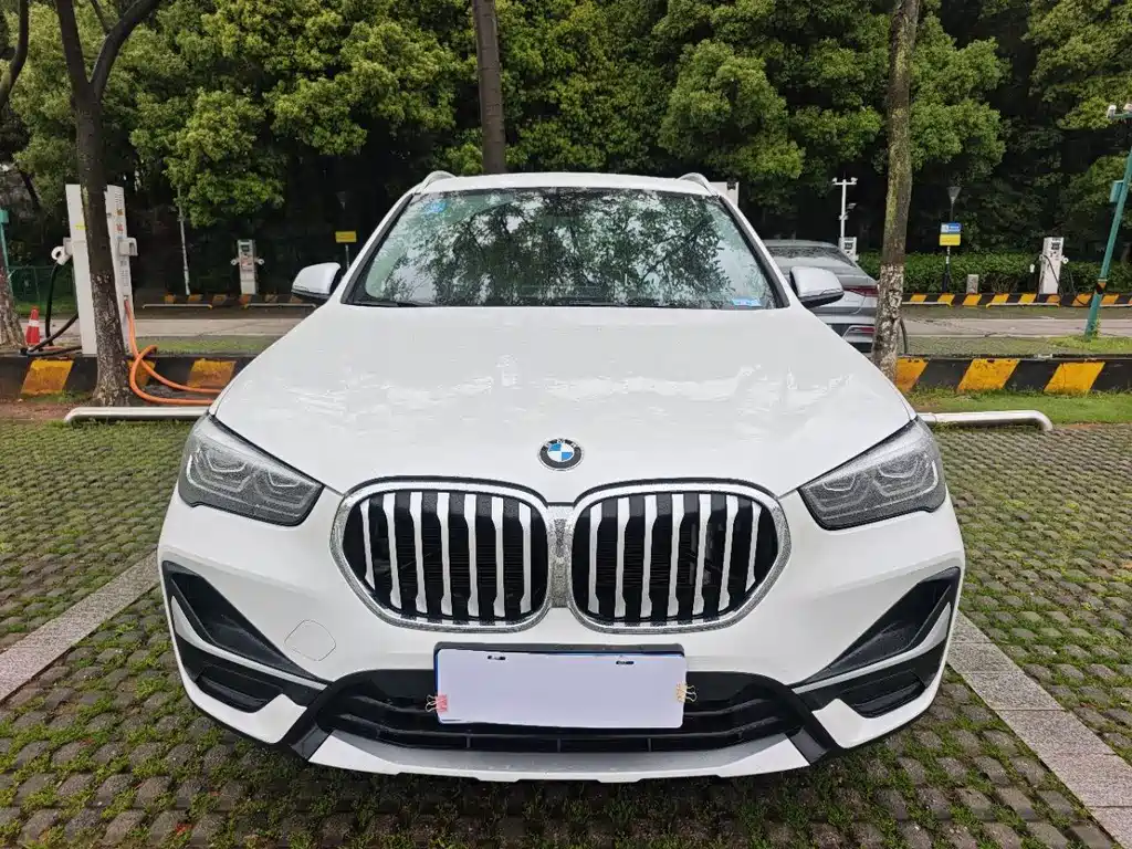 BMW X1 — фото 2