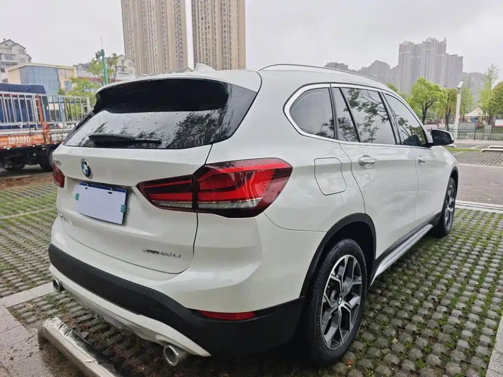 BMW X1 — фото 4