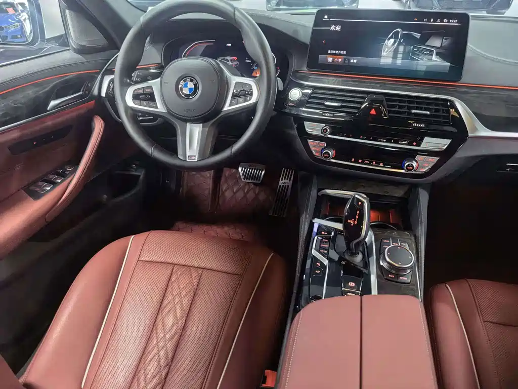 BMW 5 Series — фото 10