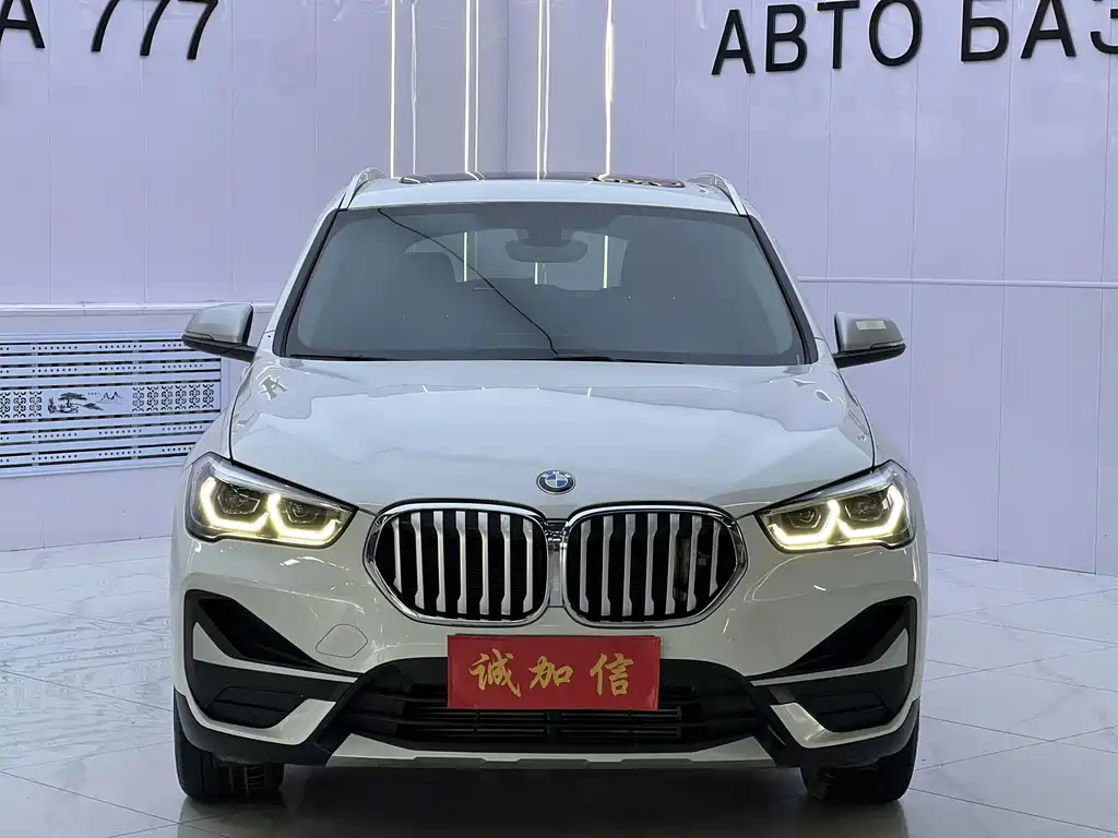 BMW X1 — фото 2