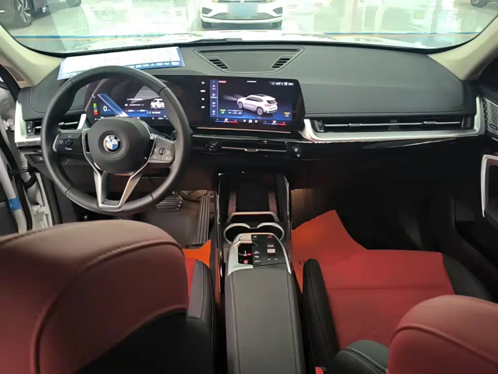 BMW X1 — фото 10