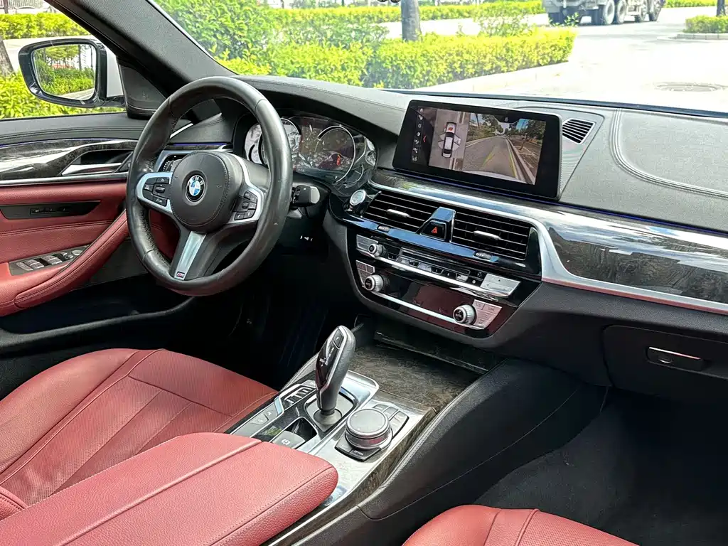 BMW 5 Series — фото 11