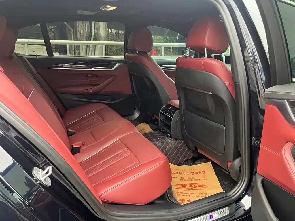 BMW 5 Series — фото 13