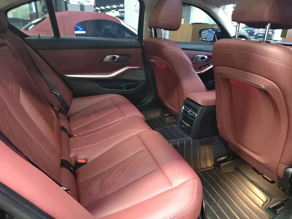 BMW 3 Series — фото 10