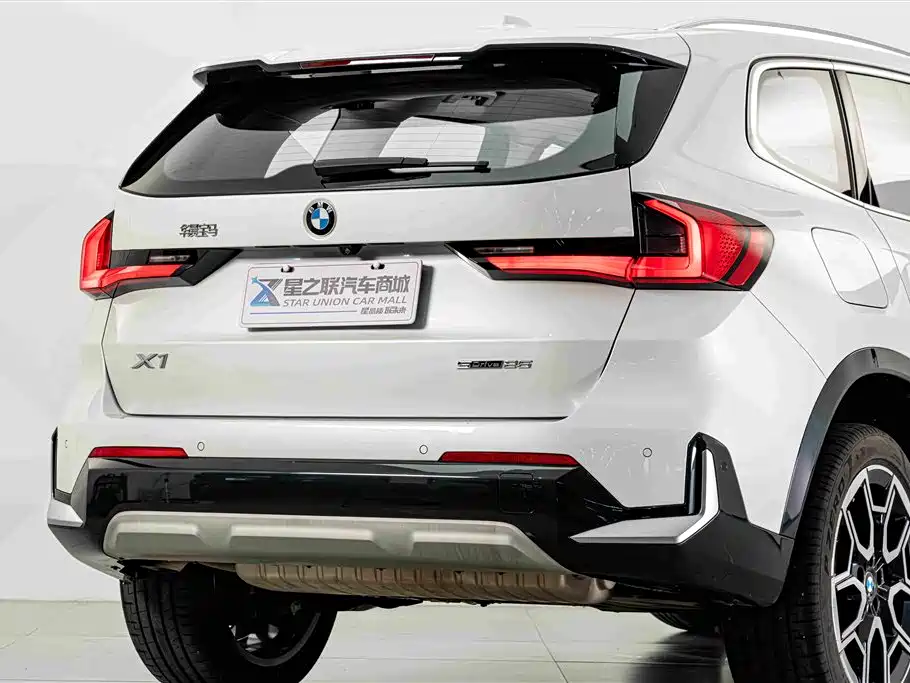 BMW X1 — фото 7