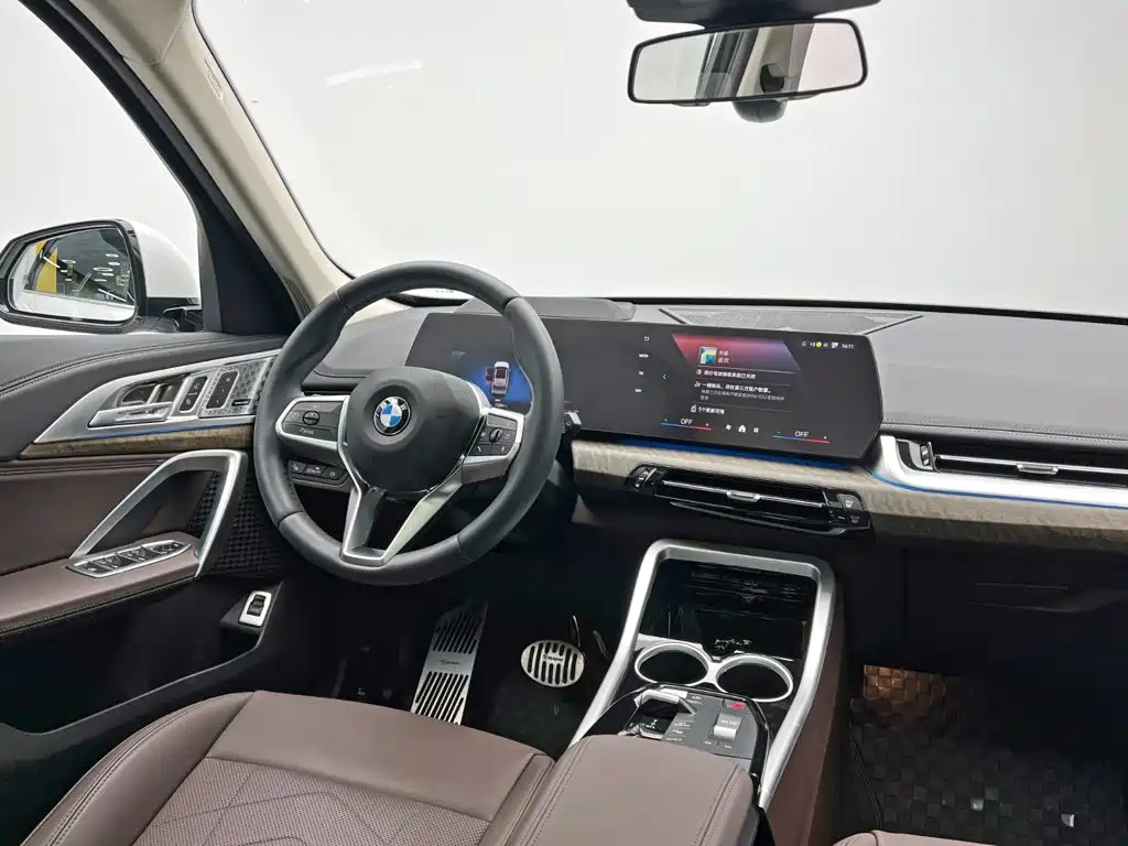 BMW X1 — фото 23