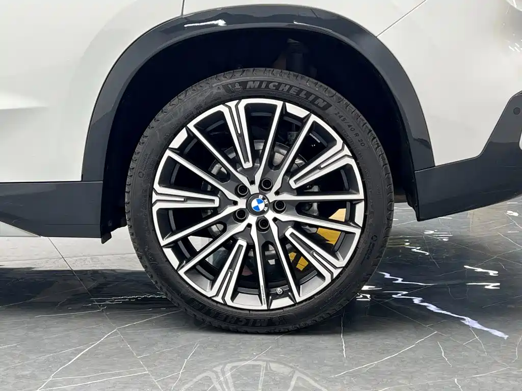 BMW X1 — фото 25