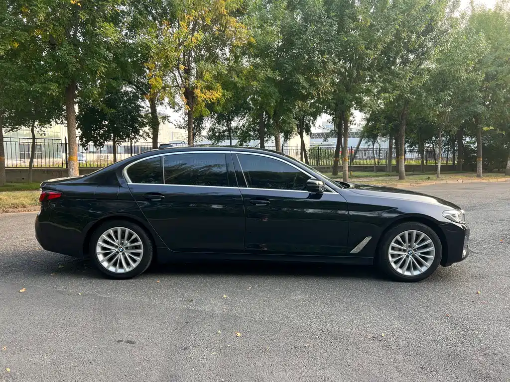 BMW 5 Series New Energy — фото 4