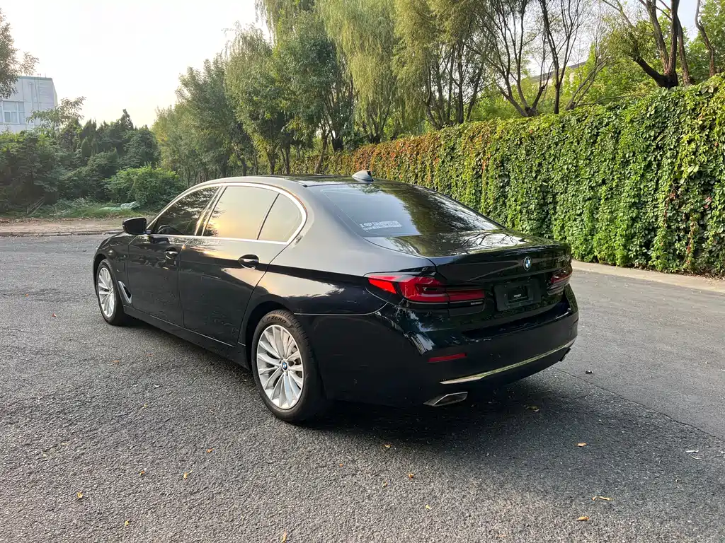 BMW 5 Series New Energy — фото 7