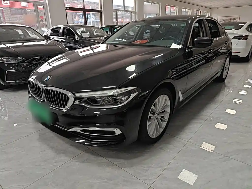 BMW 5 Series — фото 2