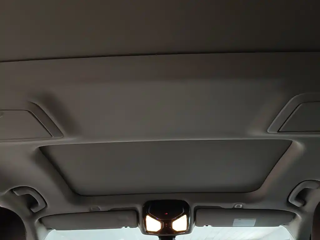 BMW 5 Series — фото 18