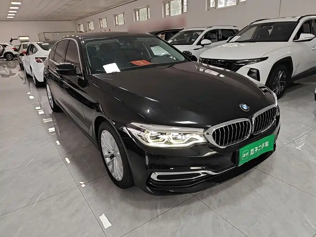 BMW 5 Series — фото 4