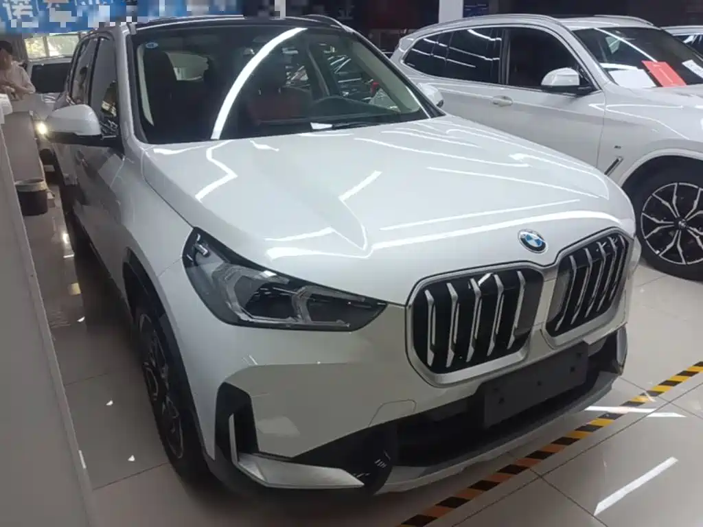 BMW X1 — фото 4