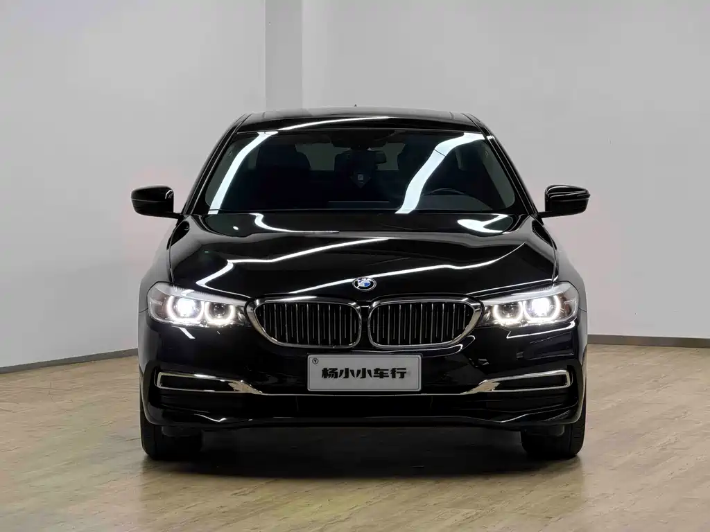 BMW 5 Series — фото 2