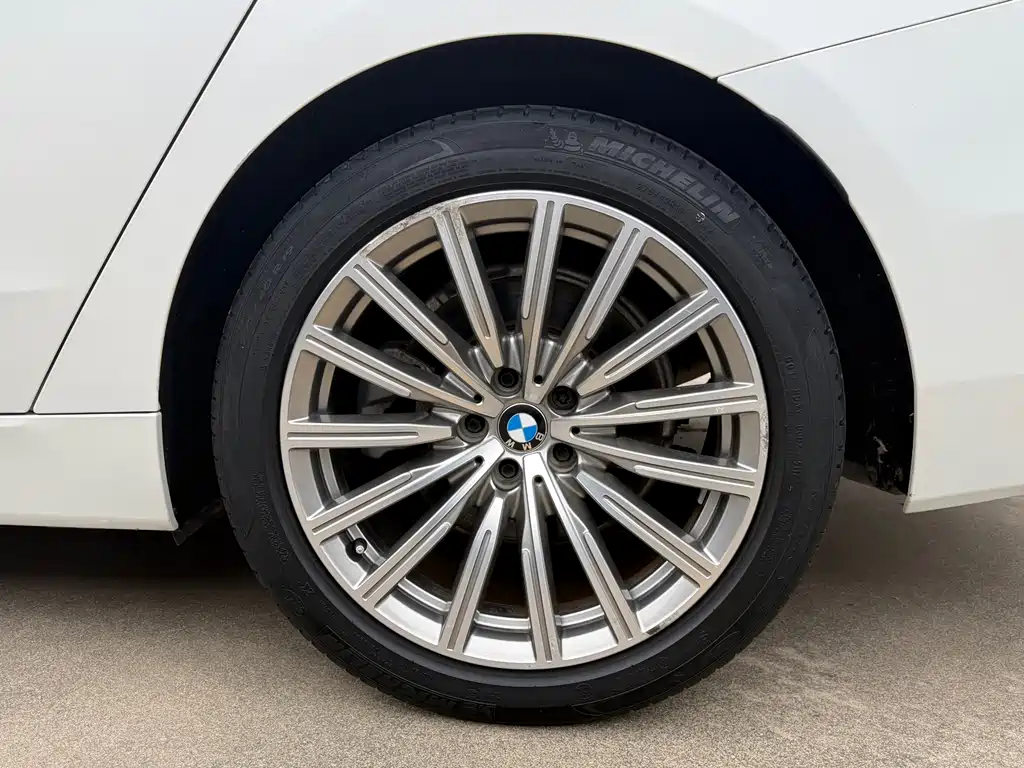 BMW 6 Series GT — фото 9