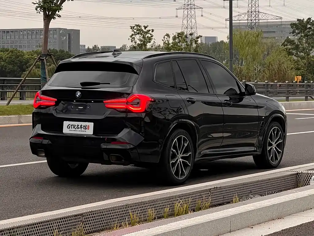 BMW X3 — фото 10