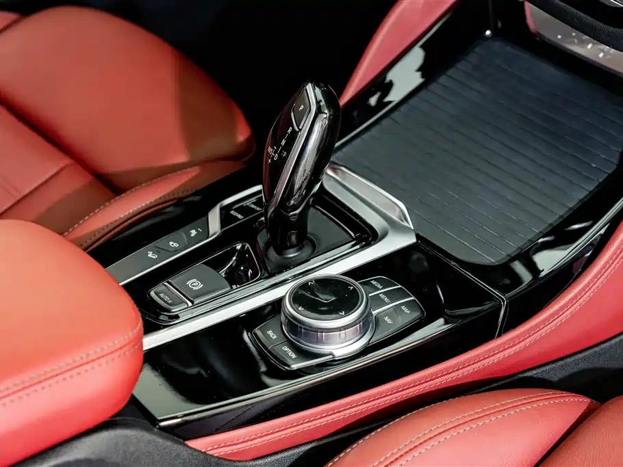 BMW X4 — фото 19