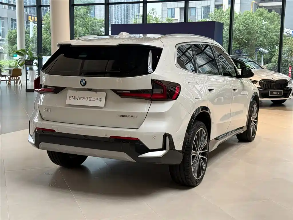 BMW X1 — фото 13