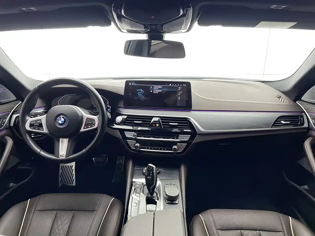 BMW 5 Series New Energy — фото 4