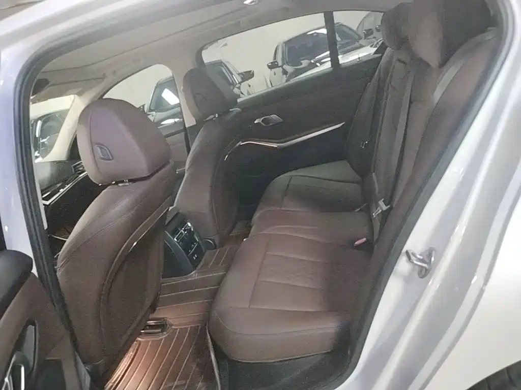 BMW 3 Series — фото 17