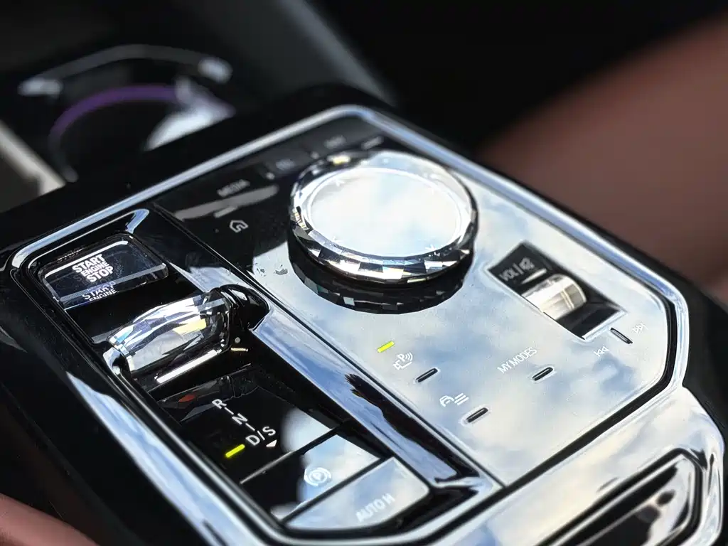 BMW 5 Series — фото 10