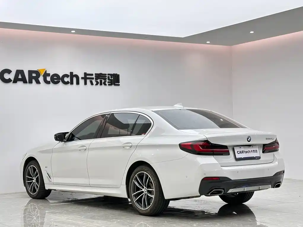 BMW 5 Series — фото 3