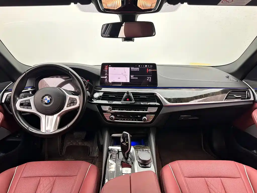 BMW 5 Series — фото 10