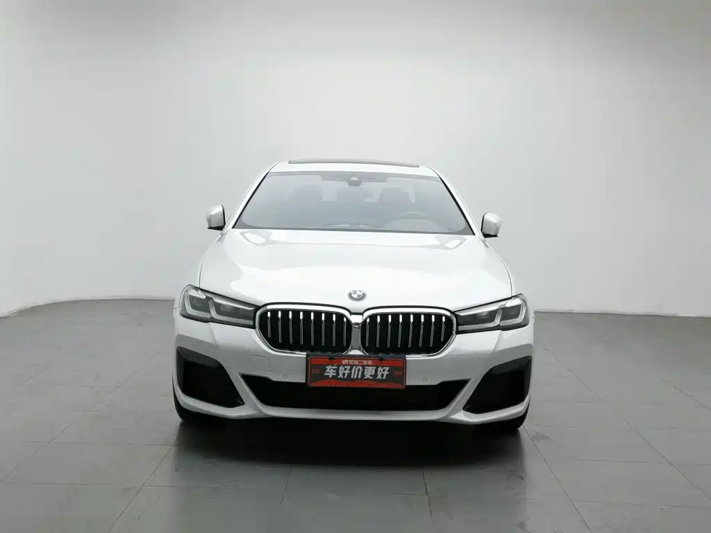 BMW 5 Series — фото 3