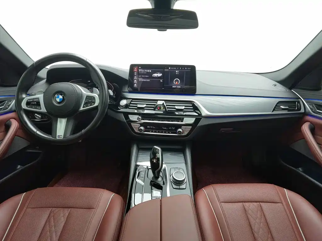 BMW 5 Series — фото 5