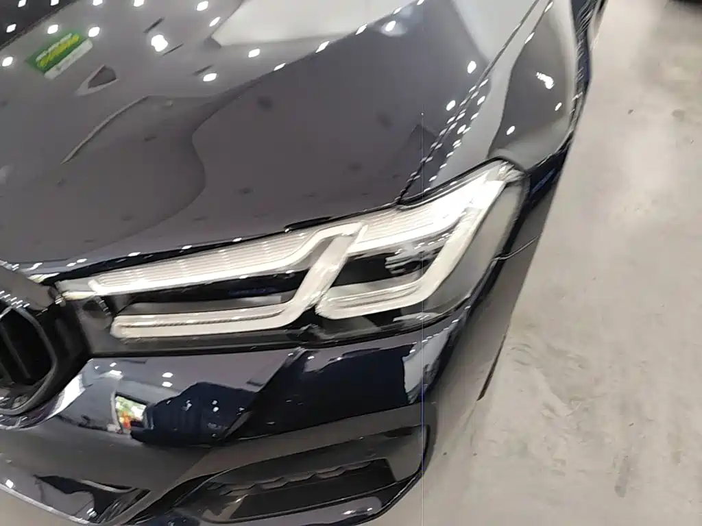 BMW 5 Series — фото 24