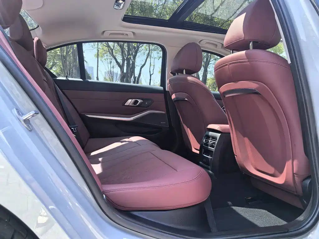 BMW 3 Series — фото 16