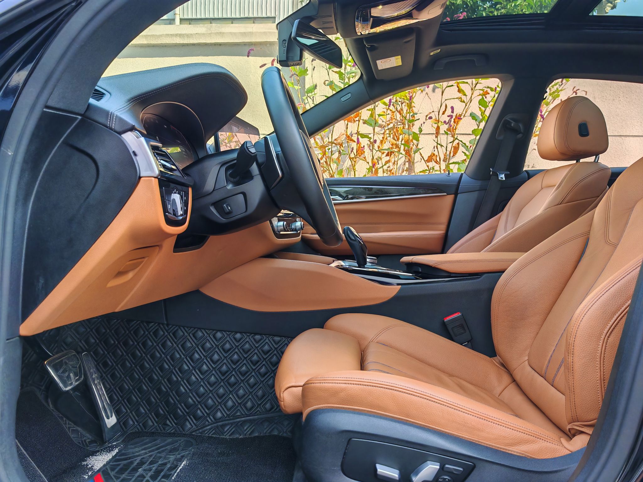BMW 6 Series GT — фото 13