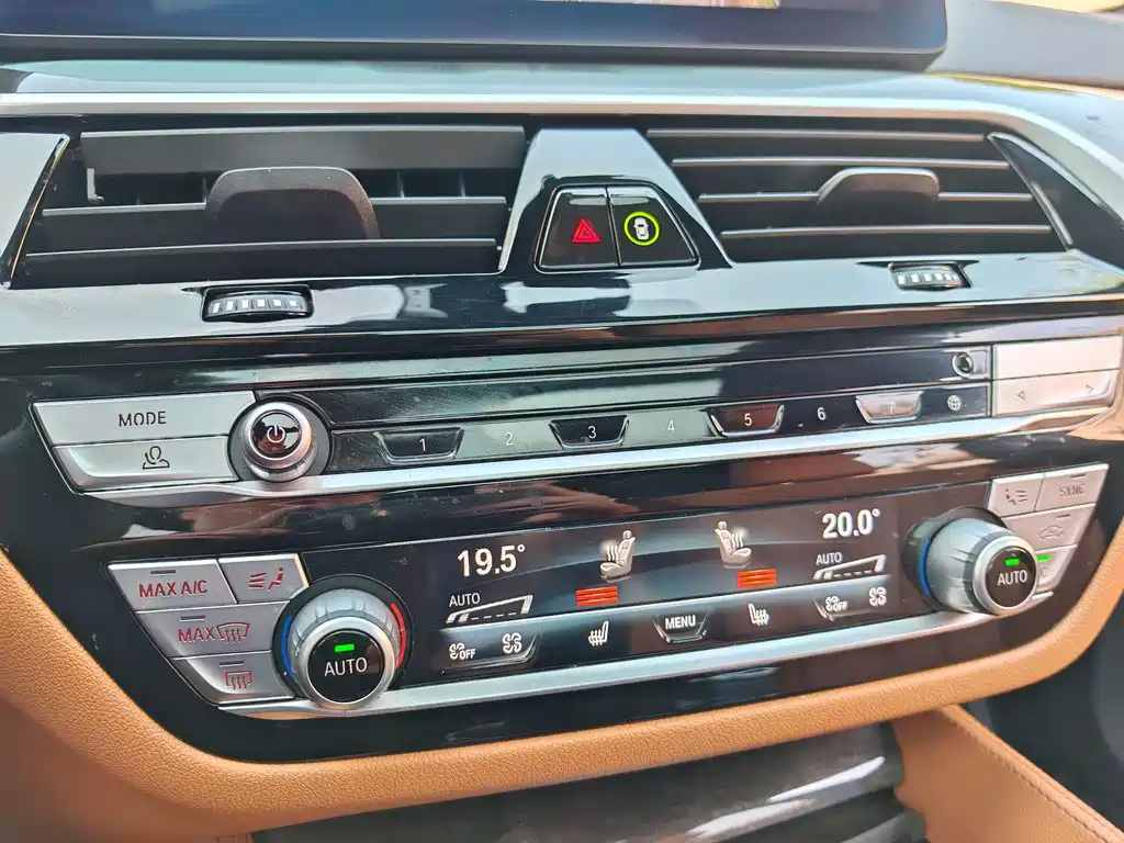 BMW 6 Series GT — фото 25